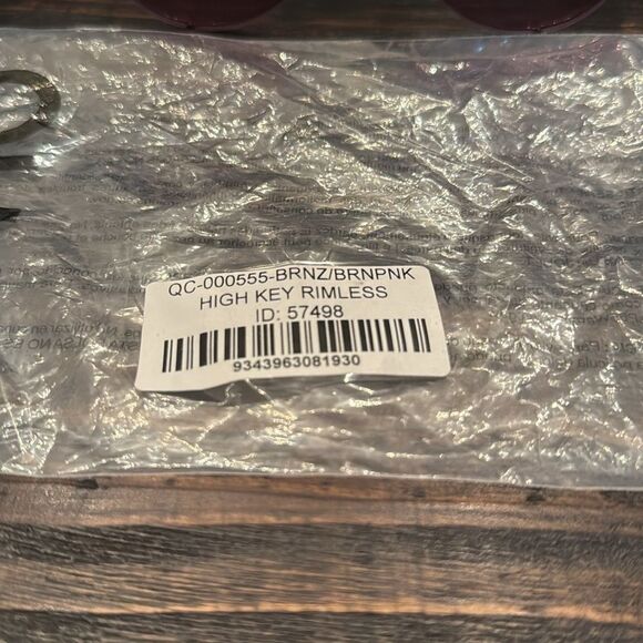 NWOT  QUAY High Key Sunglasses Bronze Frame Brown Pink Gradient mirrored - Picture 5 of 8